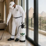 مندوب شركة مكافحة حشرات في أسوان